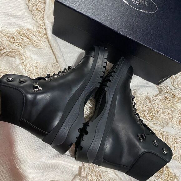 Prada Men\'s Leather Hiking Combat Boots Black Size 6 NEW main image 13